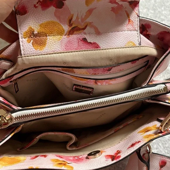 GUESS Floral Multi-Color Satchel - Picture 5 of 7